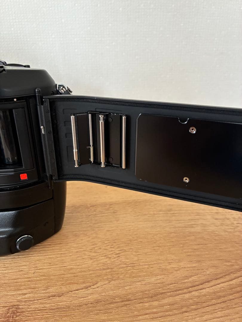 コレクション用　 Nikon F4E 新品同様品　 S/N 2611029