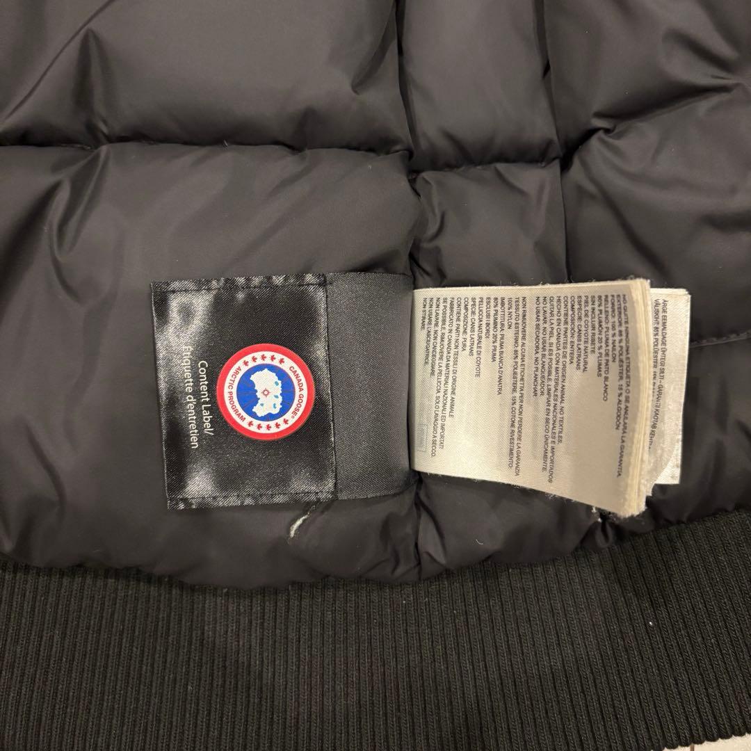 【カナダグース】ラブラドールボンバー ショートダウン ブラック コヨーテファー