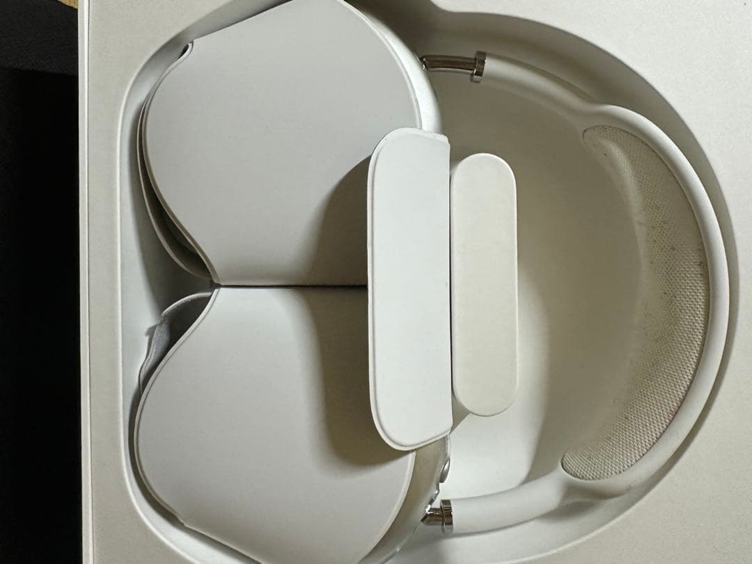 【正規品】AirPods Max ヘッドホン　シルバー　カバー付き