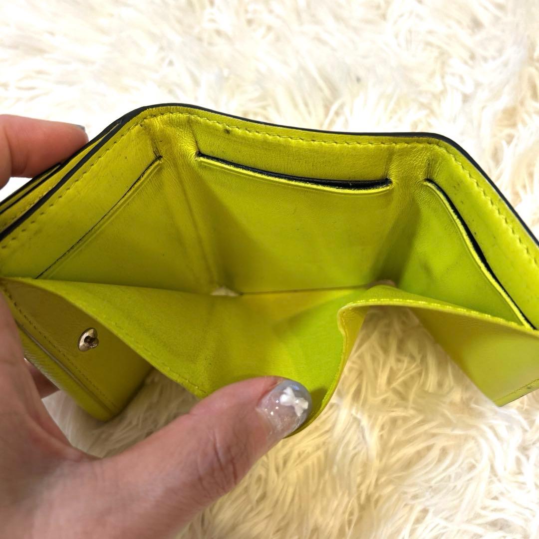 VUITTON ディスカバリーコンパクトウォレット タイガーラマ