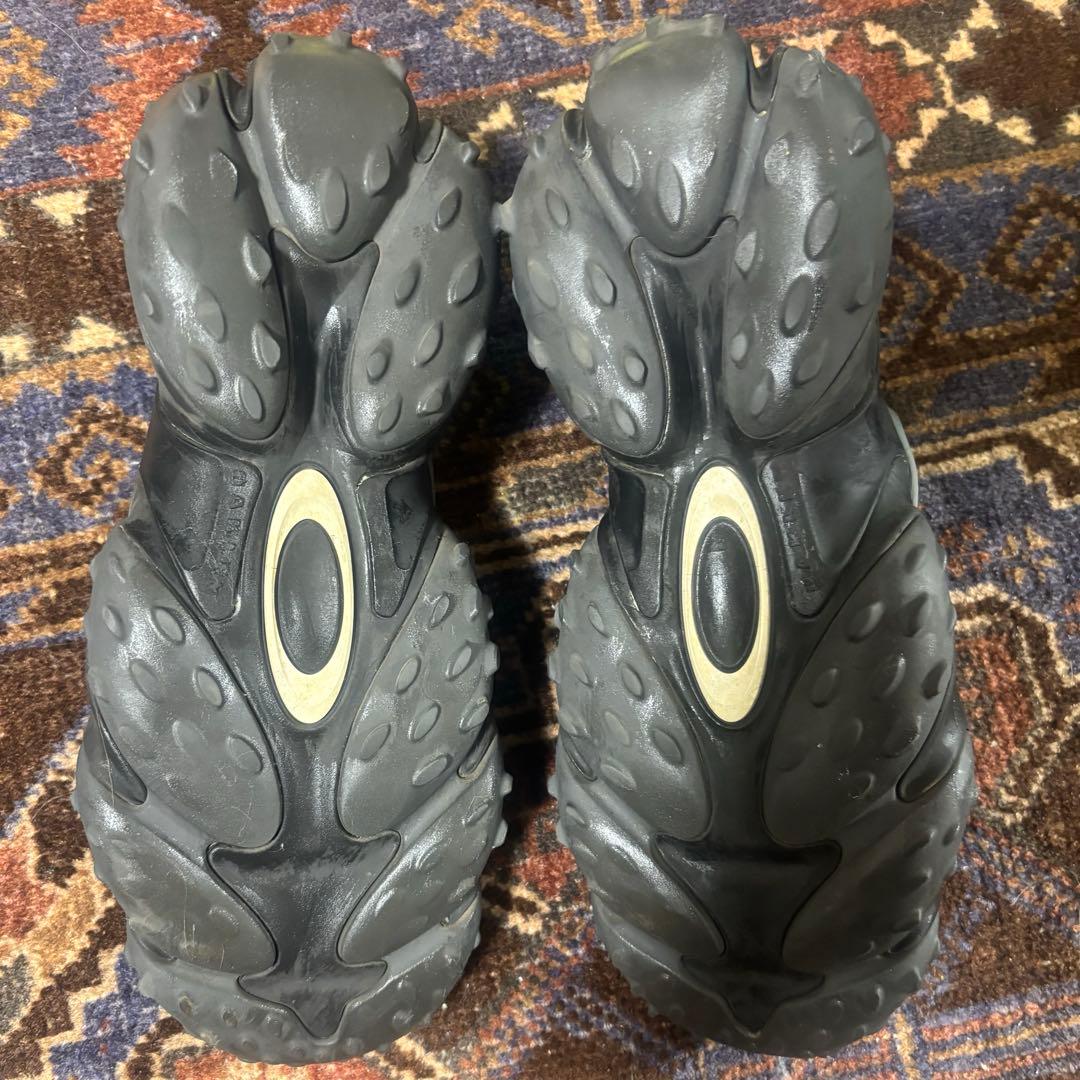 oakley edge icon 28.0 us10 スニーカー