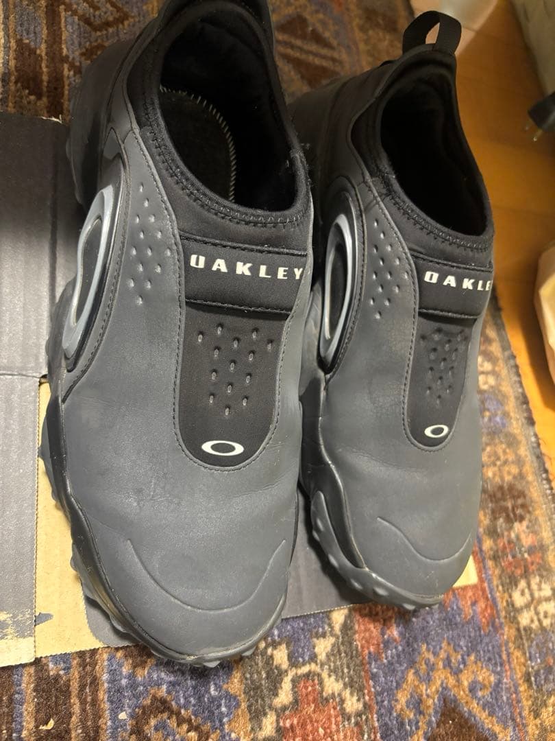 oakley edge icon 28.0 us10 スニーカー