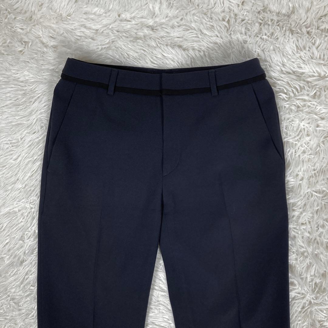 極美品　ベイジ　オンワード　セットアップスーツ　ノーカラー　ネイビー　Sサイズ