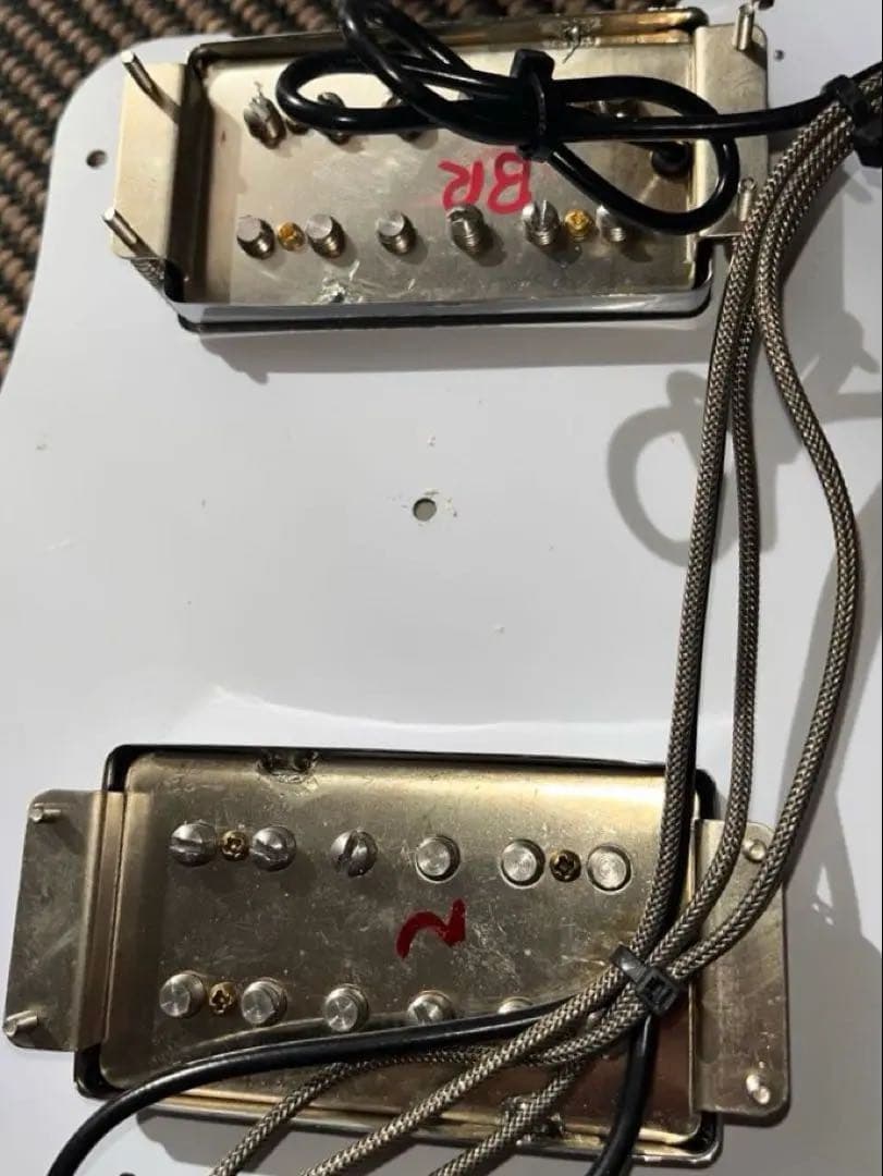 Squier Telecaster Deluxe クニフェ搭載