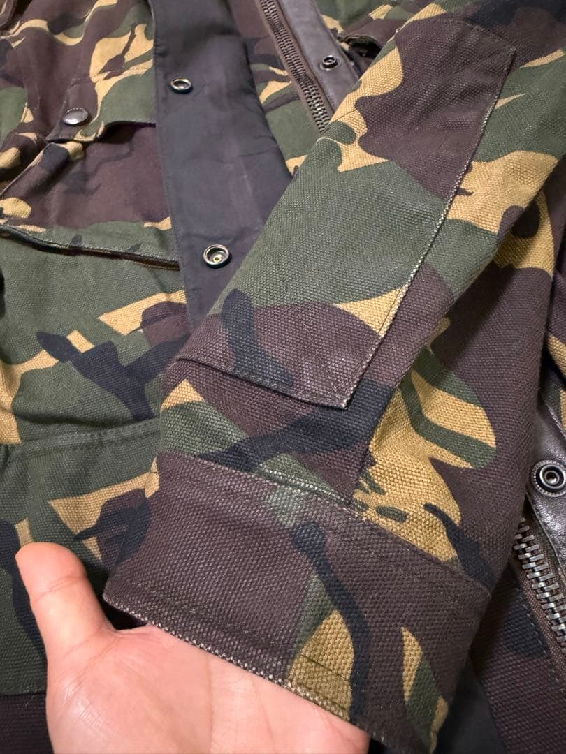 Burberry バーバリー　迷彩 ミリタリージャケット ベルト付き