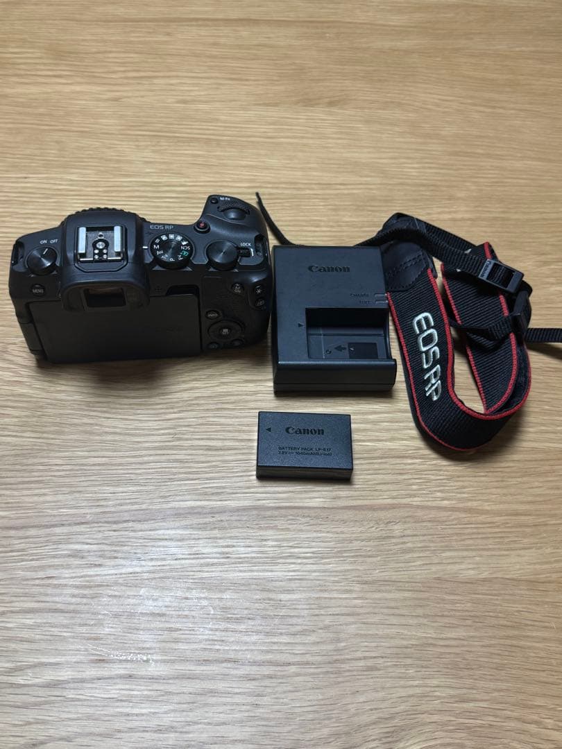 【値下げ中】Canon EOS RP ミラーレス一眼 本体