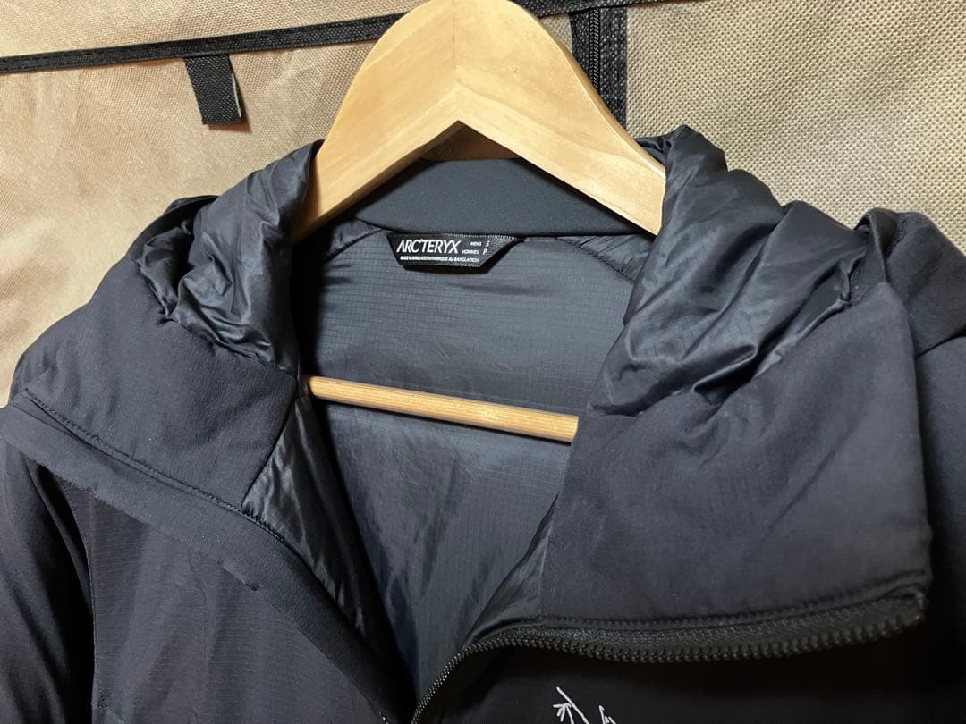 Arc’teryx Atom AR Hoody ブラック