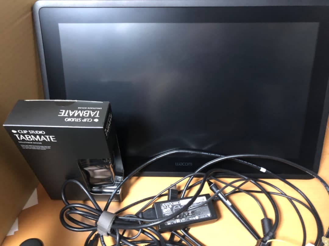 wacom cintiq 22 【スタンド・ケーブル・プロペン2 ・タブメイト】