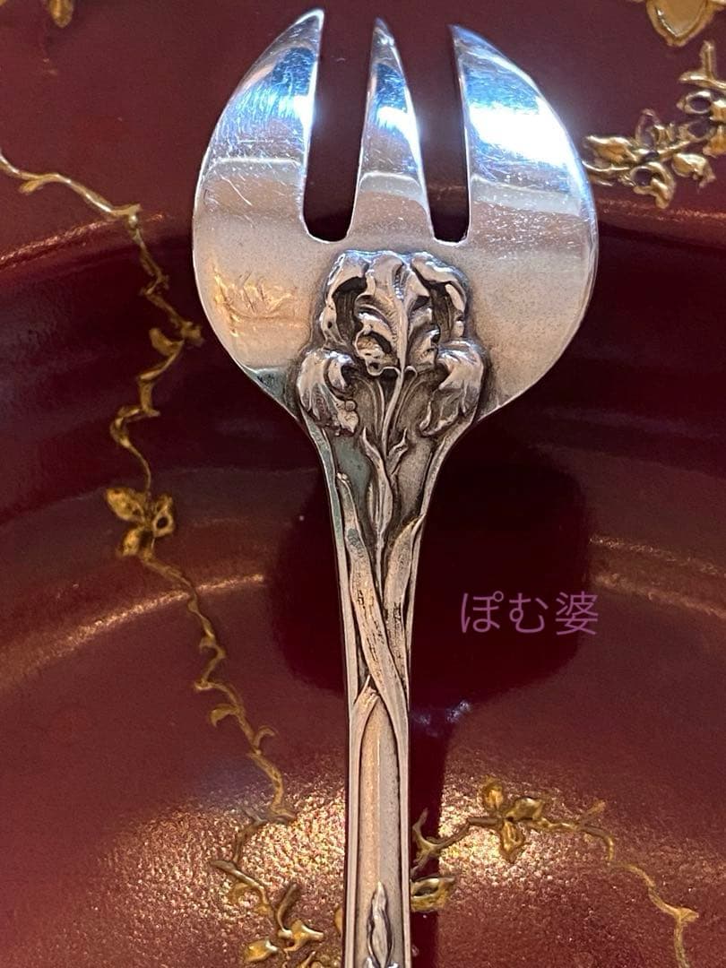 【ピュイフォルカ】 純銀 フォーク２本「アール・ヌーヴォーの華／アイリス」