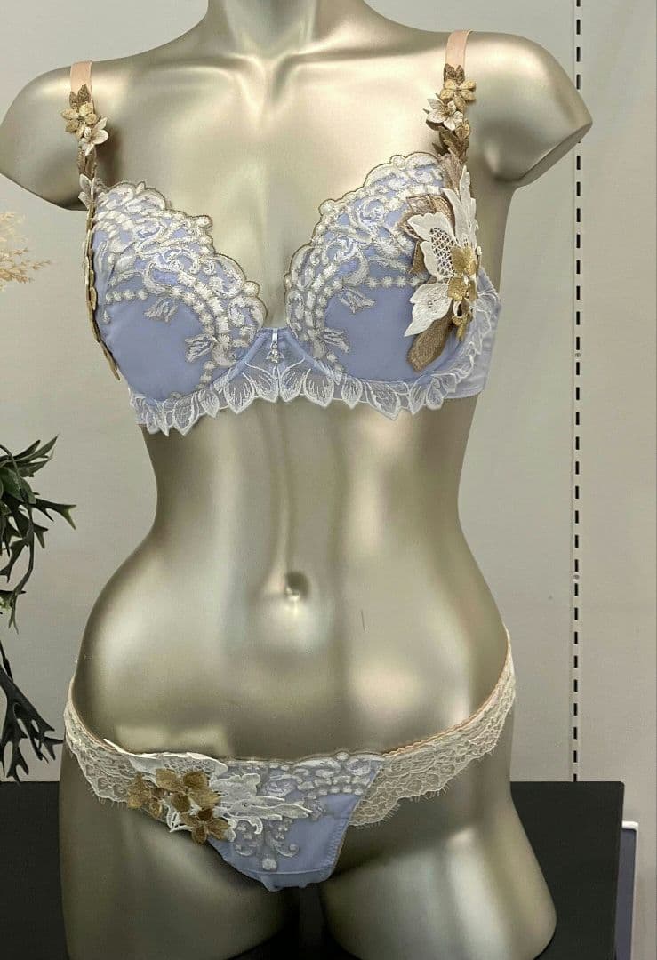 サルート Salut 02g ローマの休日 セットアップ C75M