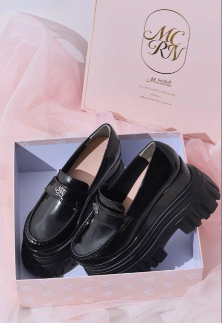 michellMacaron ミシェルマカロン ロゴ厚底ローファー