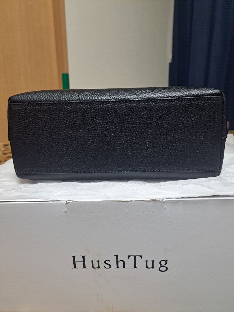 HushTug　レザージップミニトート