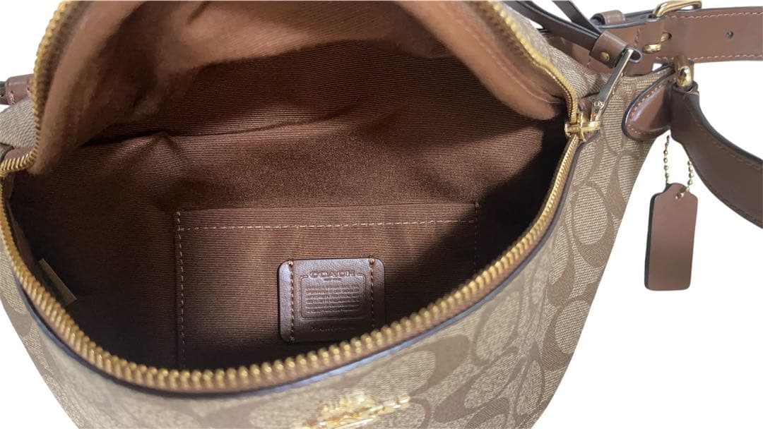 【美品】COACH コーチ　ボディーバッグ　ショルダーウエスト　チャーム付