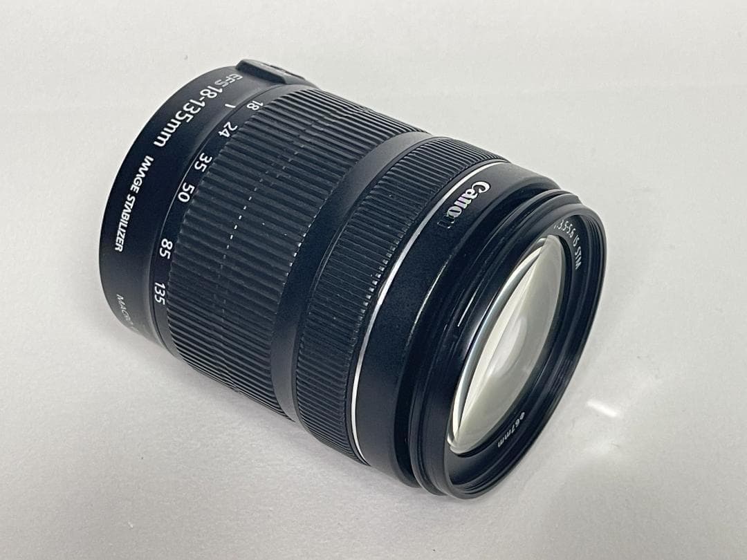 美品 Canon EF-S 18-135mm f3.5-5.6 IS STM