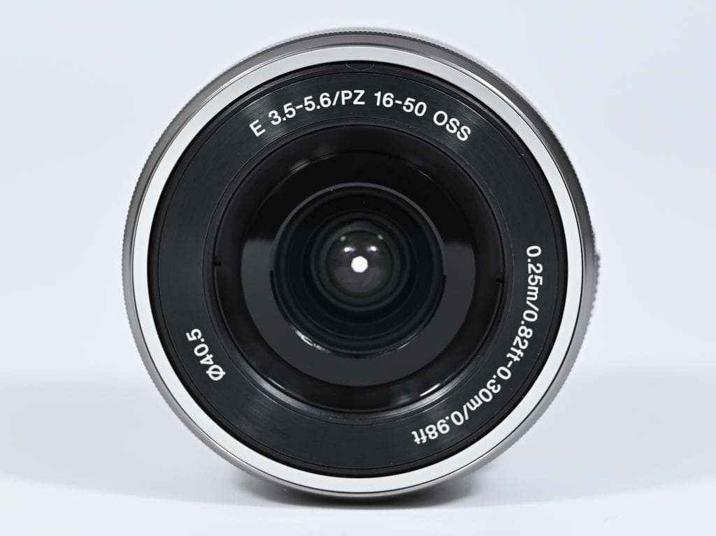 【ほぼ新品】 SONY α6000 レンズキット 《ショット数91》