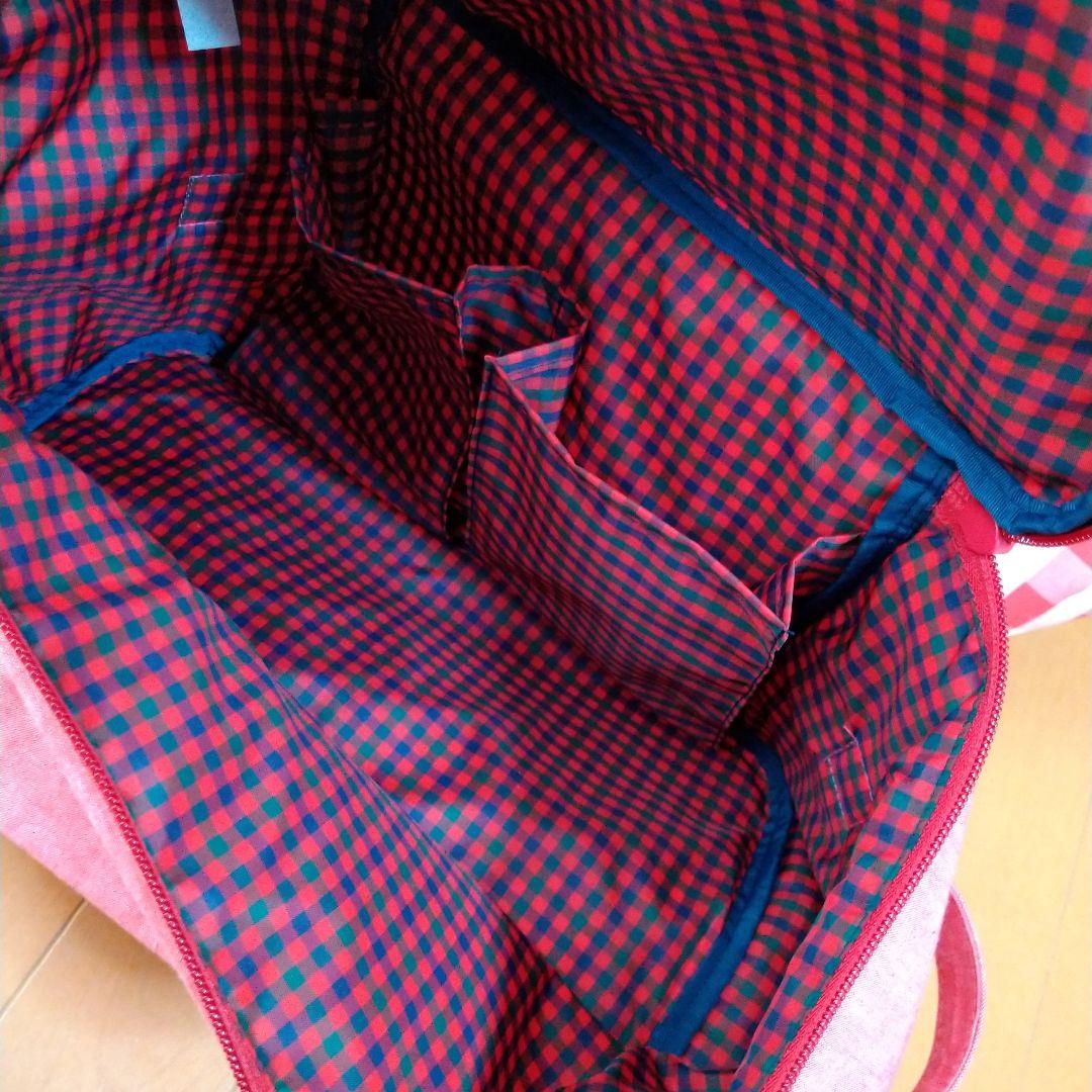 ファミリアショーギンガムチェック美品バッグと新品おむつケース