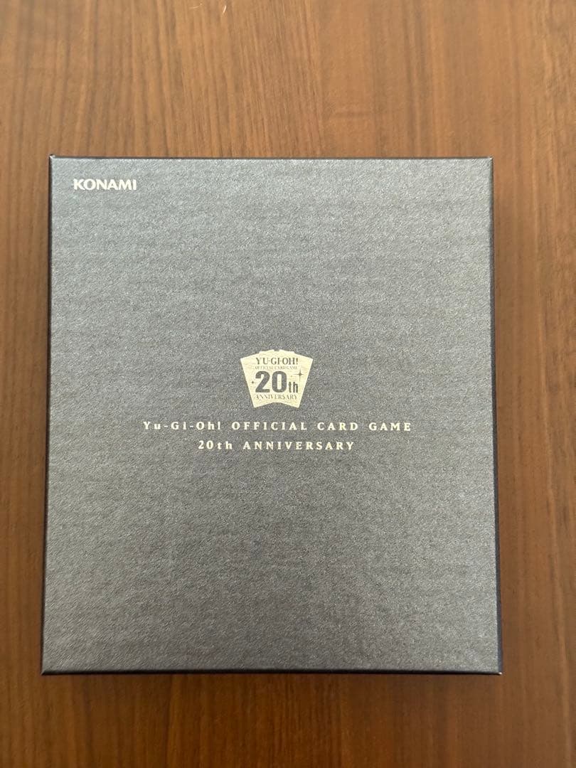 遊戯王 青眼の白龍 純銀製 20th当選品 ブルーアイズホワイトドラゴン