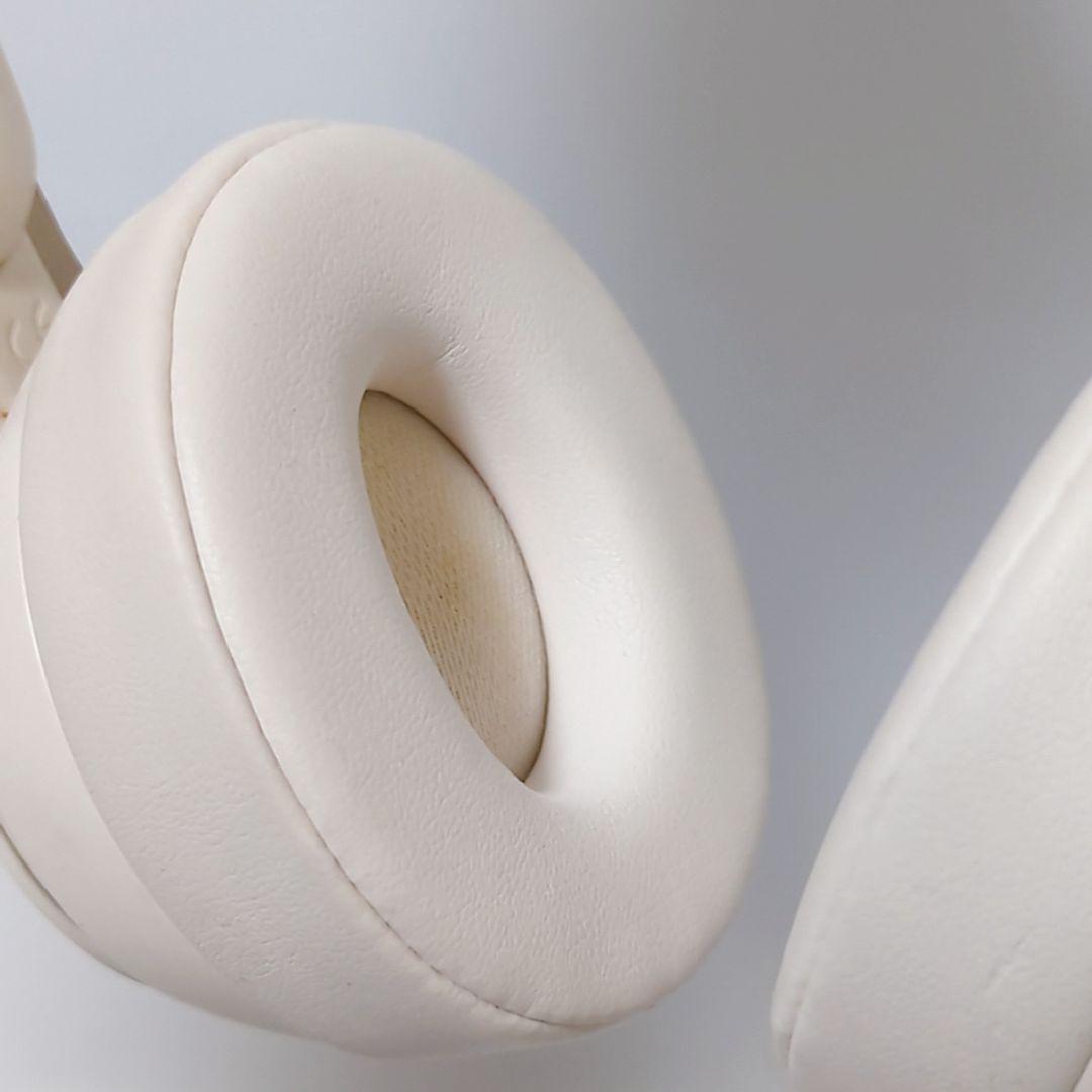 専用 Beats Solo Pro ワイヤレスヘッドホン A1881 アイボリー