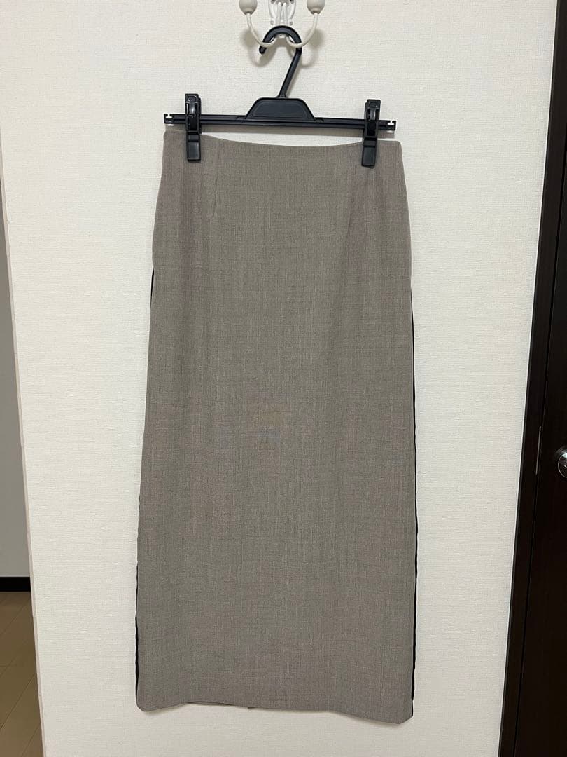 【LOUNIE】ラインアクセントタイトスカート