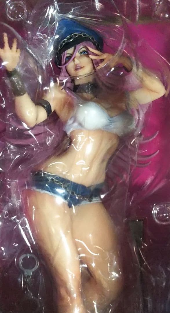 コトブキヤ ストリートファイター ポイズン フィギュア