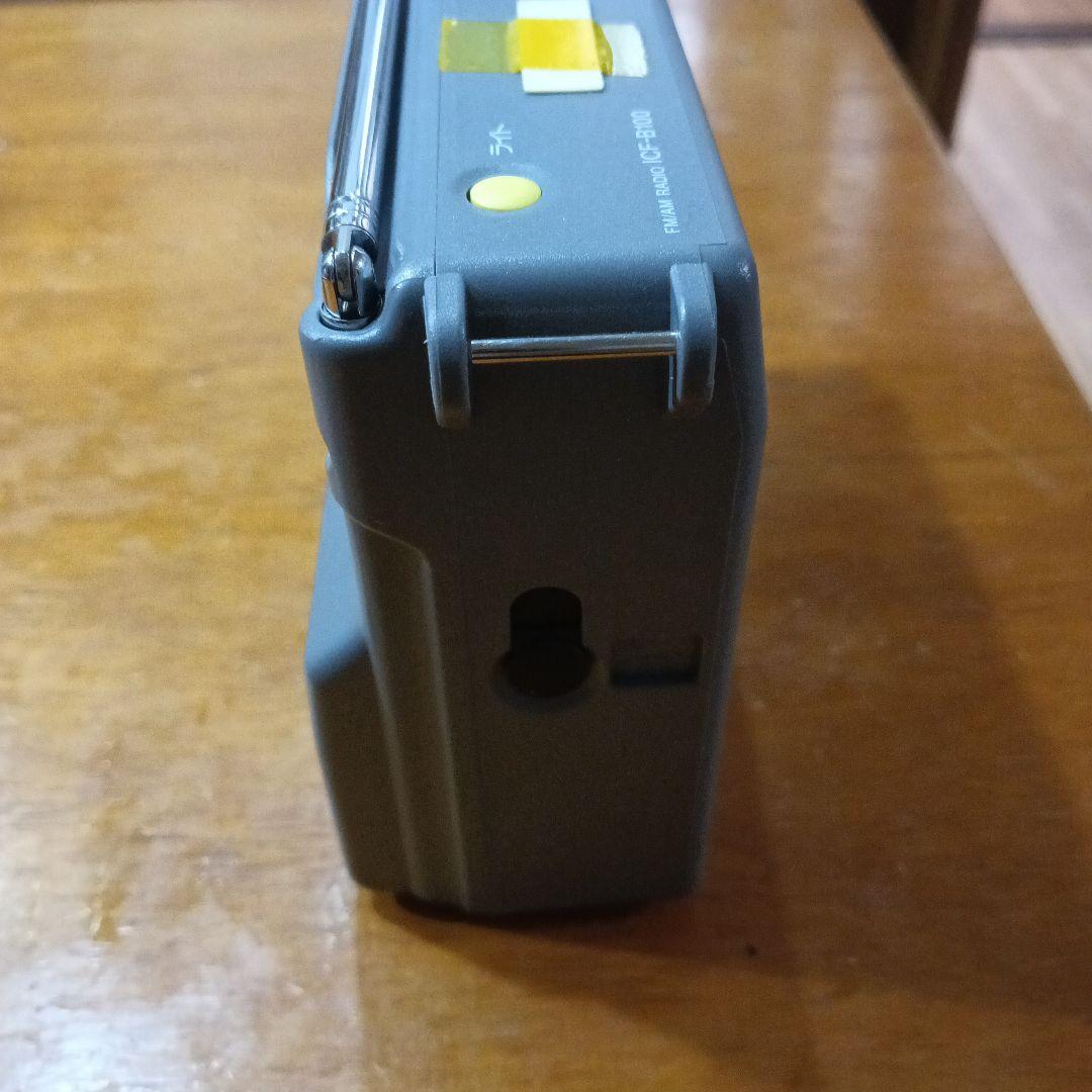 SONY ICF-B100 ポータブルラジオ