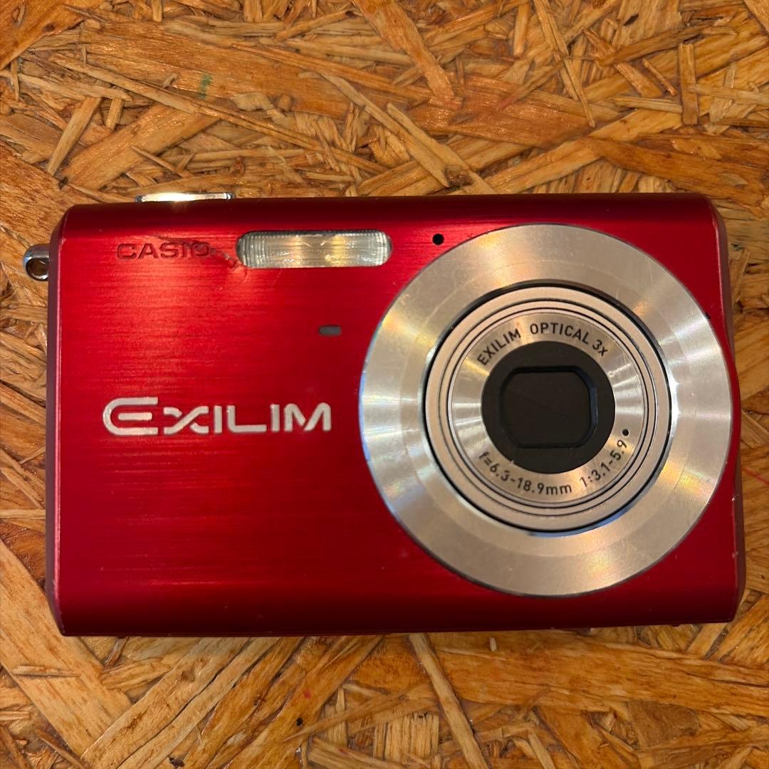 CASIO EXILIM デジタルカメラ レッド