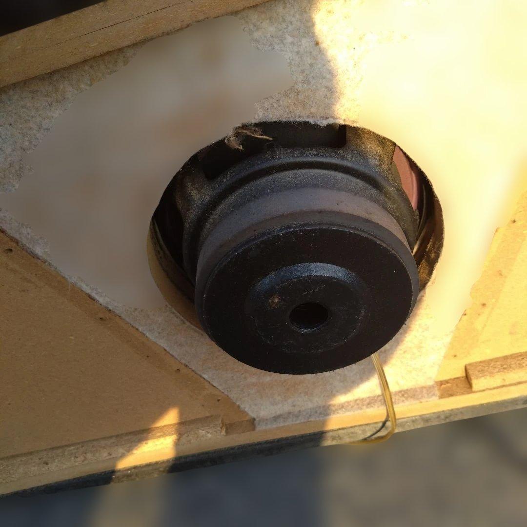 スピーカー　箱有無は相談です