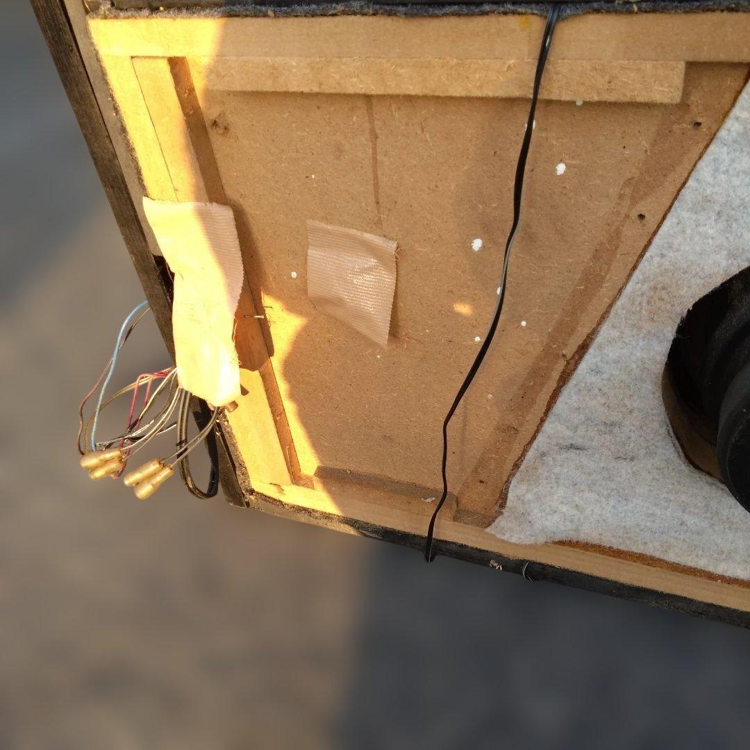 スピーカー　箱有無は相談です