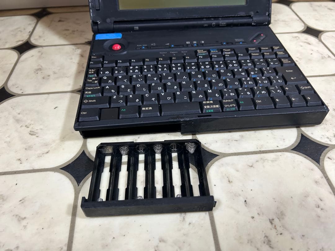 IBM ThinkPad 220 2432-SJ8 動作品ジャンク
