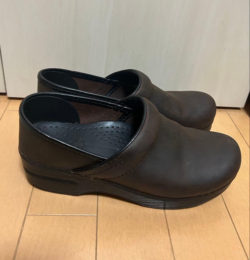 Dansko ブラウン クロッグ 37