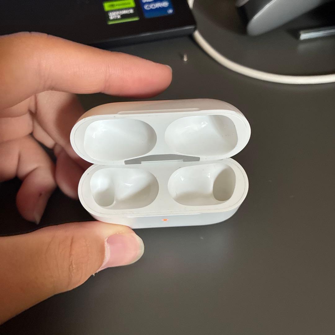AirPods Pro ケース ホワイト