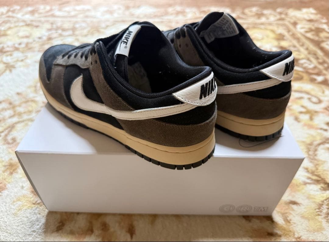 名無しのルーザー ナイキ 限定 DUNK LOW アンロックド バイユー