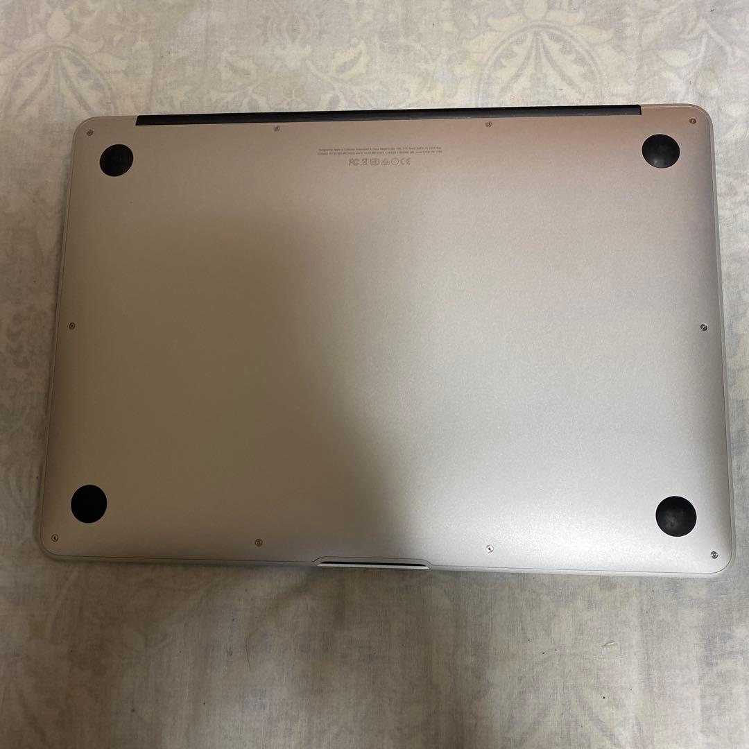 Apple MacBook Air 2017 A1466 ジャンク扱い