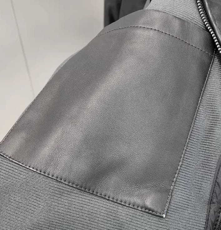 【新品未使用】フランスの高級ライダース!FRONT ZIP合皮革BLACK3XL