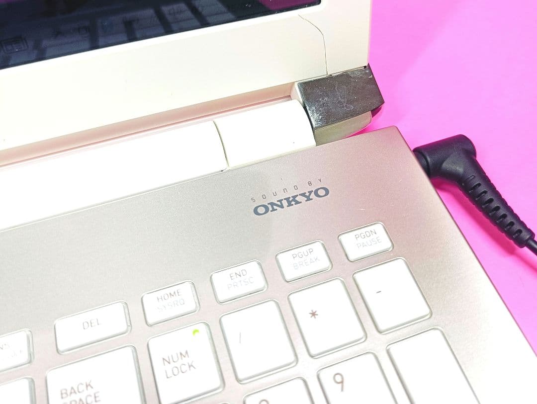 【お買い得‼️】超大容量1TB✨YouTube✨オフィス✨カメラ付ノートパソコン