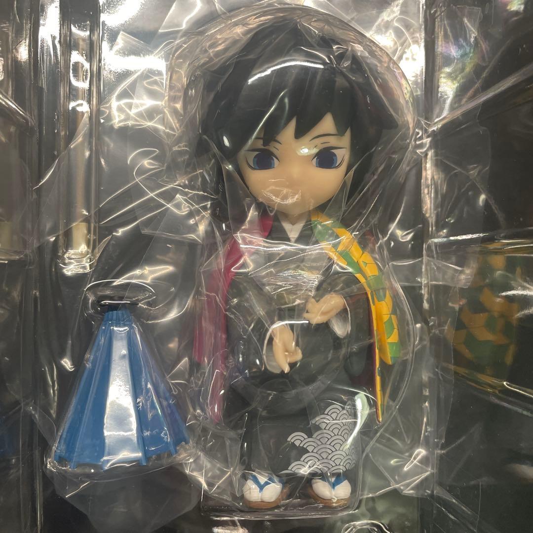 鬼滅の刃　中国限定　梅雨シリーズフィギュア　冨岡義勇