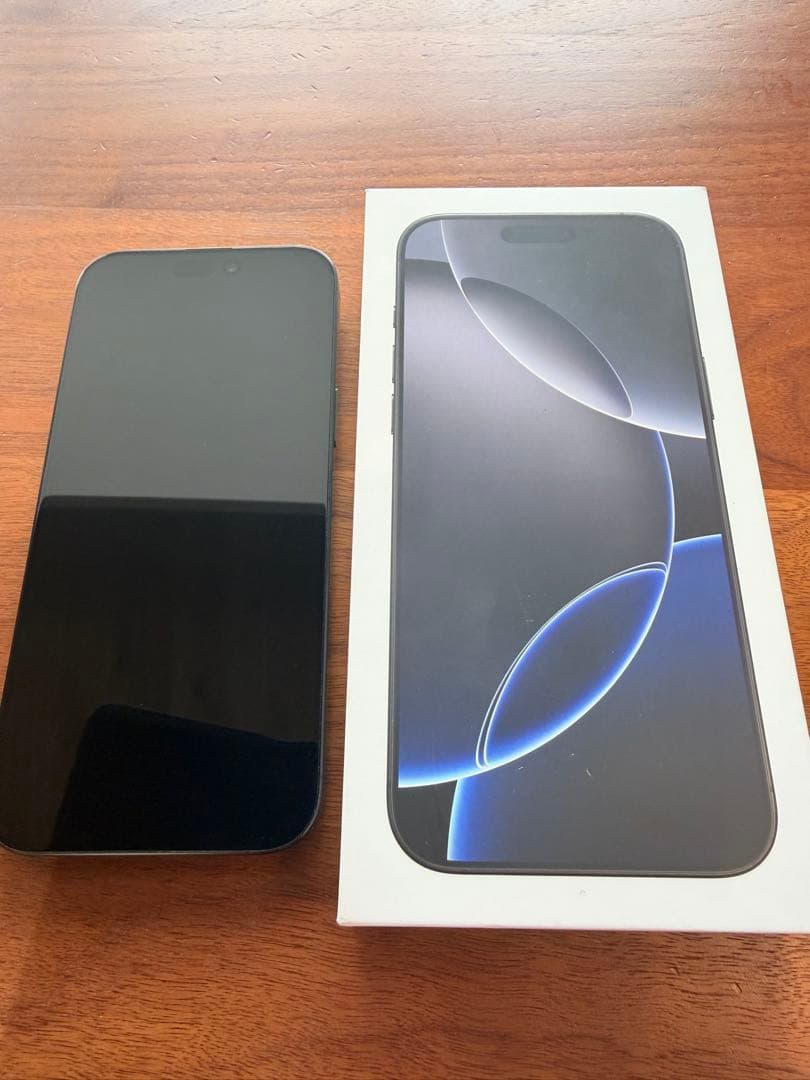 iPhone16proMax 256GB 電池97%画面カメラ傷無し