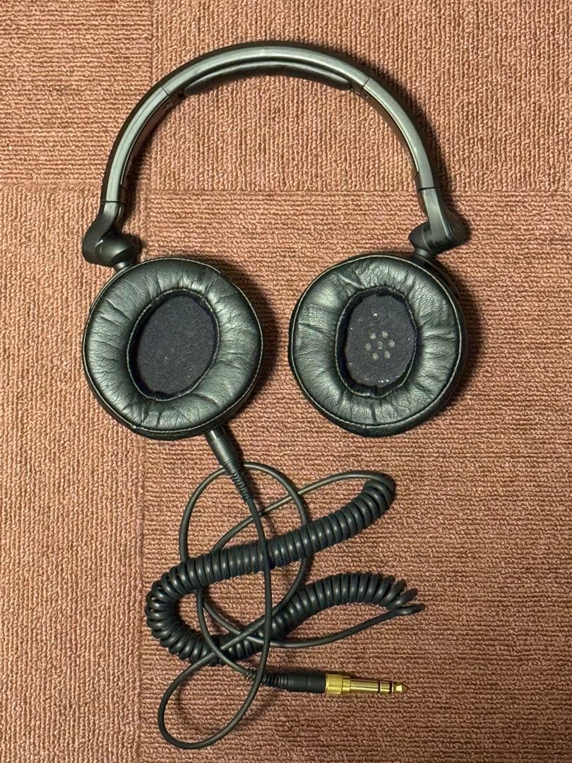 AKG K181 DJ UE ヘッドフォン
