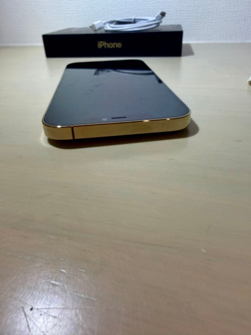 美品iPhone 12 Promax 256GBゴールド SIMフリー おまけ付