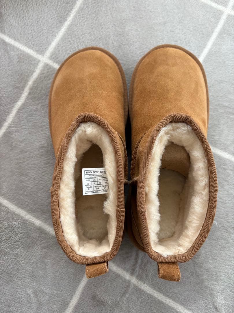UGG ブラウン クラシック プラットフォーム 厚底 ムートンブーツ