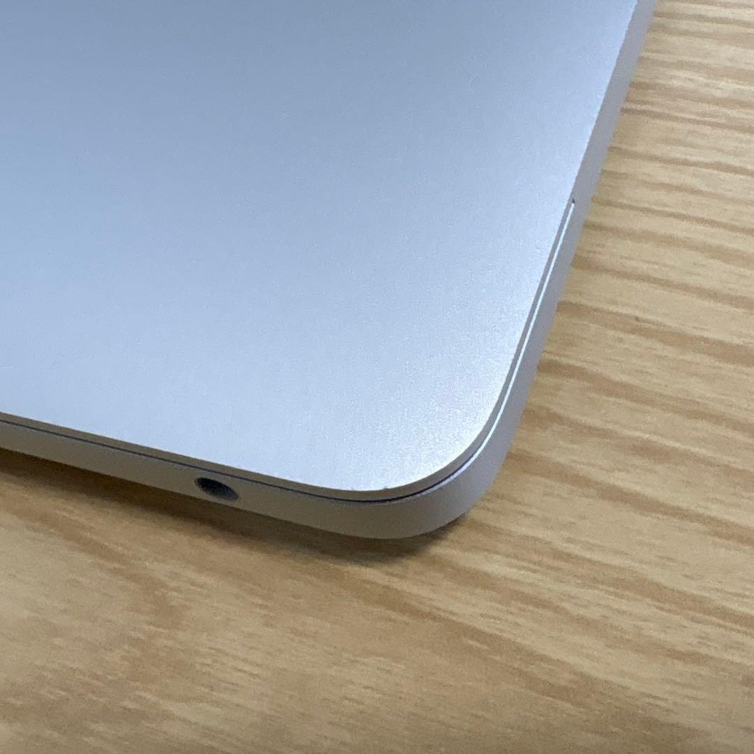 MacBook Air M1 2020 8GB/256GB 箱・充電器有