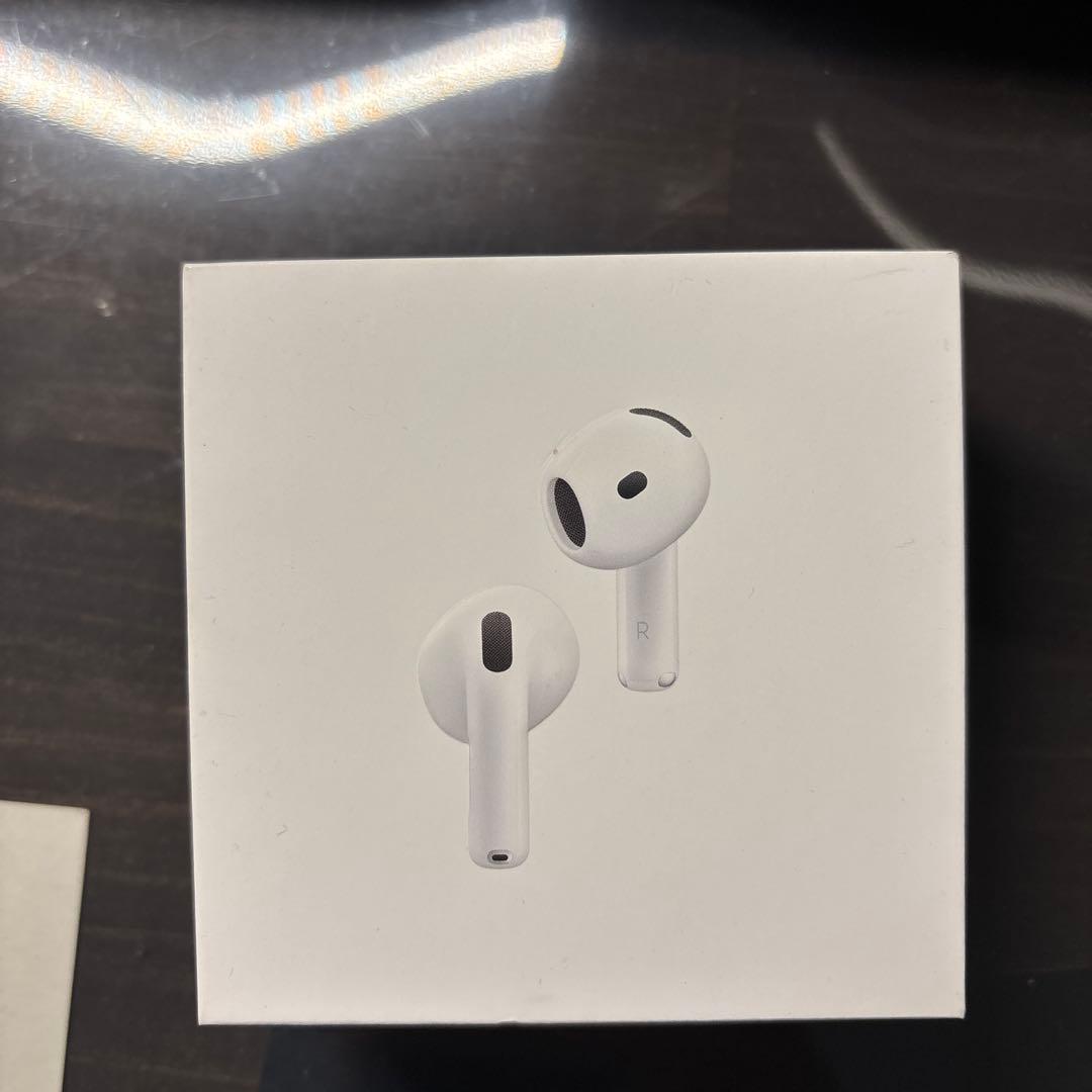 AirPods4アクティブノイズキャンセリング 充電ケース (イヤホン本体なし)