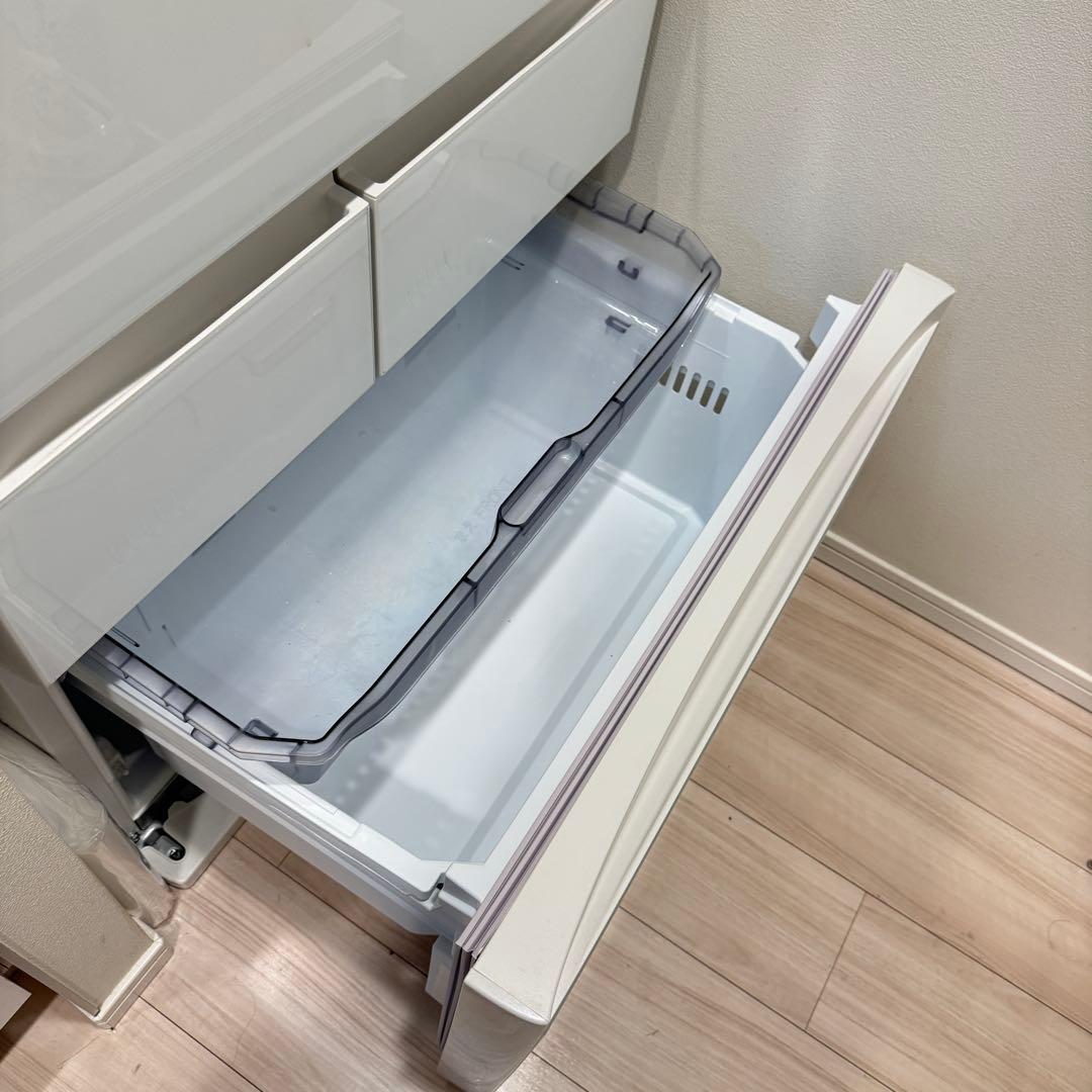 東芝 ノンフロン冷凍冷蔵庫24年製GR-W460FH(EW)」