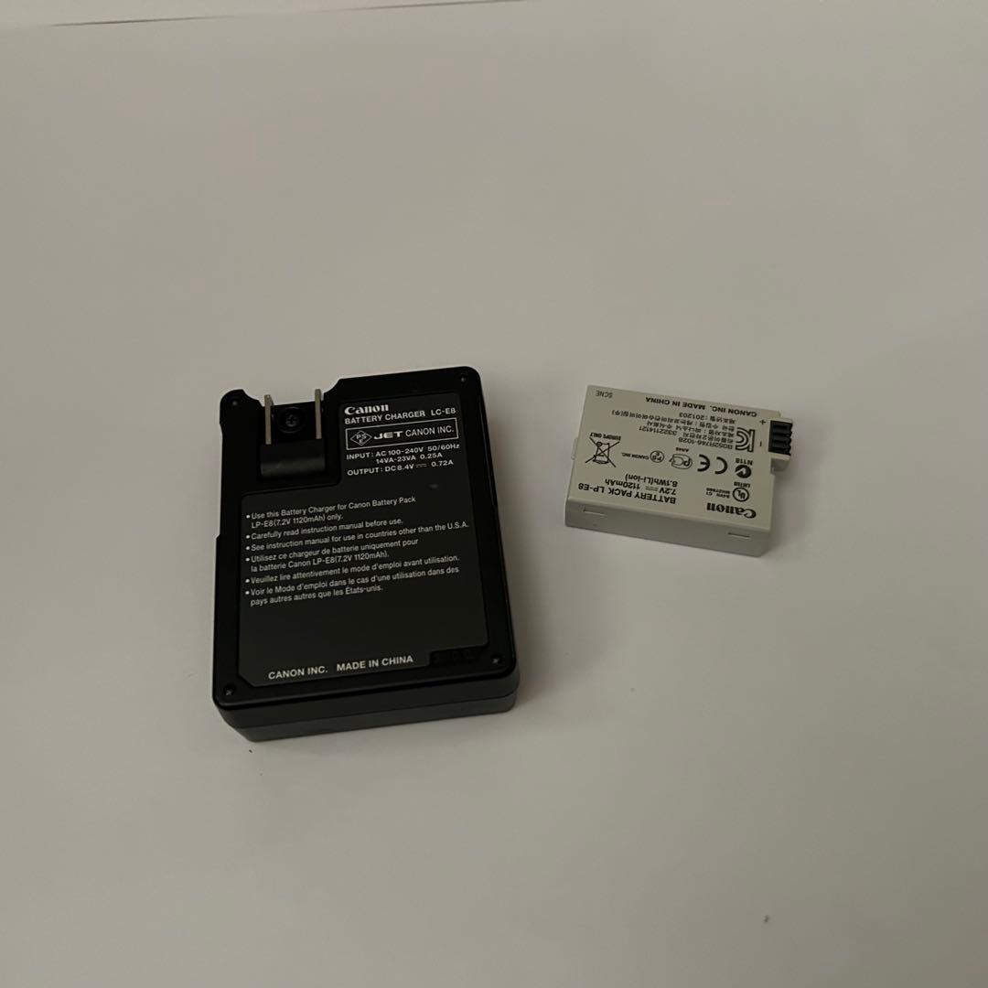 Canon kiss EOS X4 本体 付属品