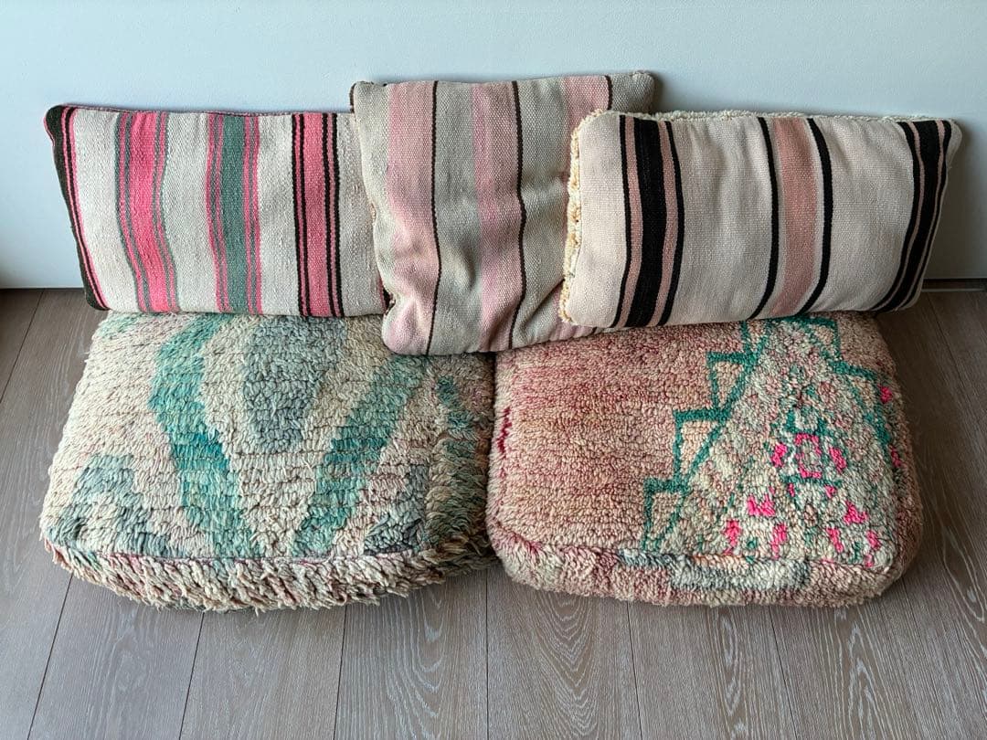 モロッコ　ヴィンテージ　プフ&クッション セット