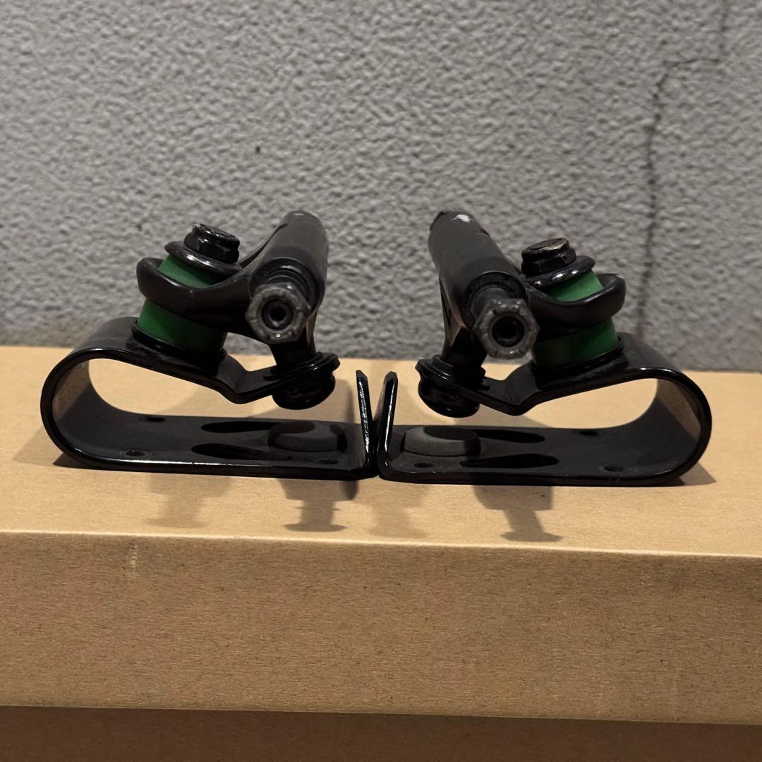 アベニュートラック　サスペンション付きトラック