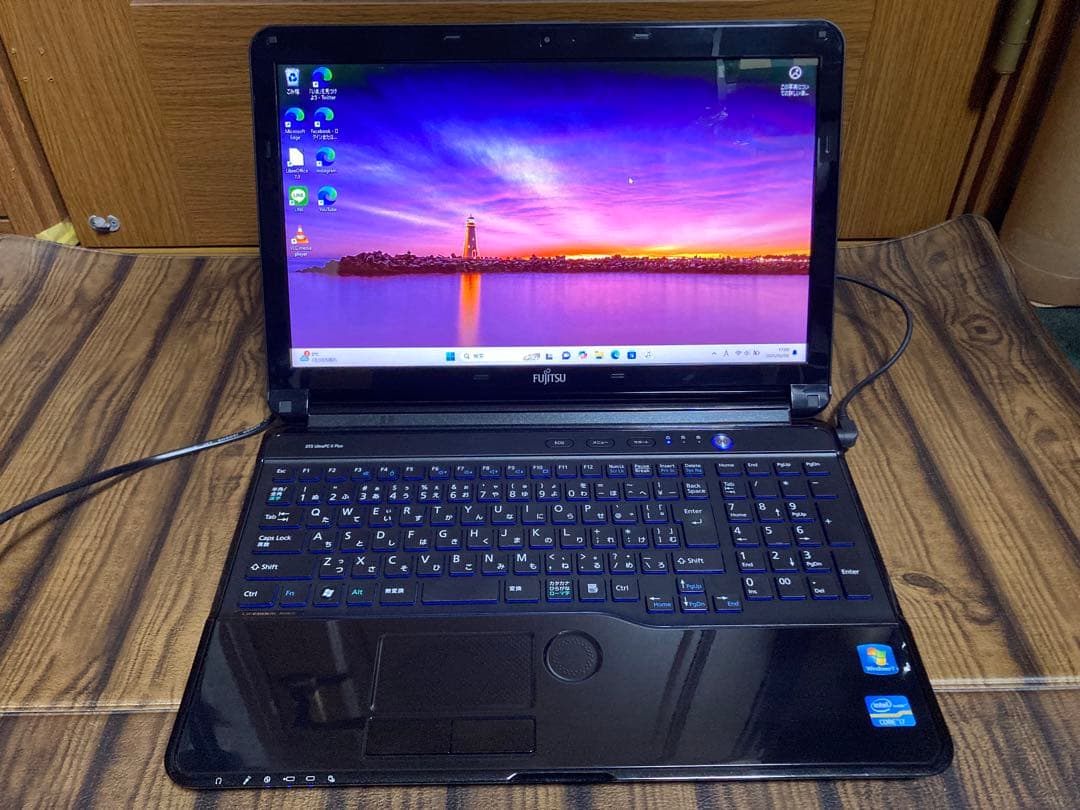 富士通 Core i7 ノートPC SSD換装 Windows 11 設定済み