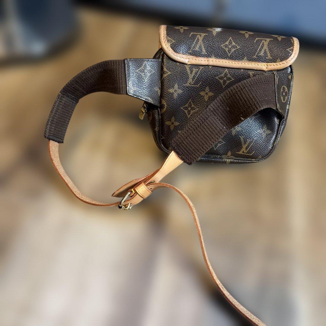 ルイビィトンウエストポーチ