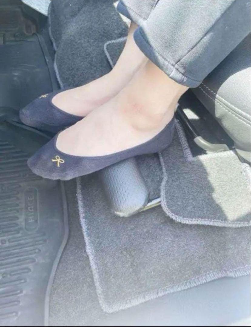 ハイエース200系　スーパーGL フットレスト　 運転席側&助手席側　足おき台