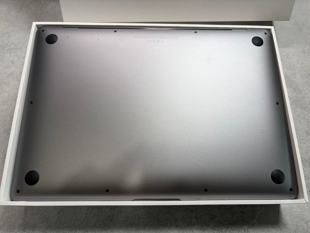 M1 MacBookAir 13インチ スペースグレー ストレージ256GB